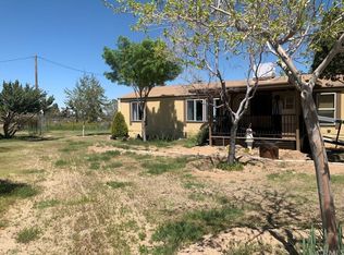 10543 Acanthus St, Phelan, CA 92371