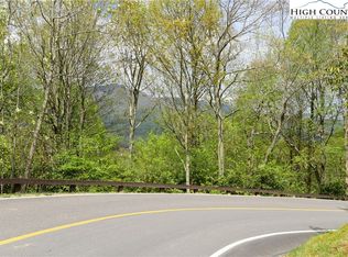 Elk River Pkwy, Banner Elk, NC 28604