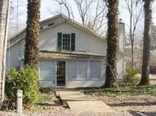 9243 Shady Ln, Lakeside, MI 49116