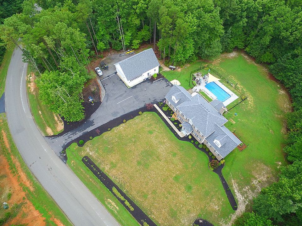 1st image of 1363 Alma Gaynelle Dr