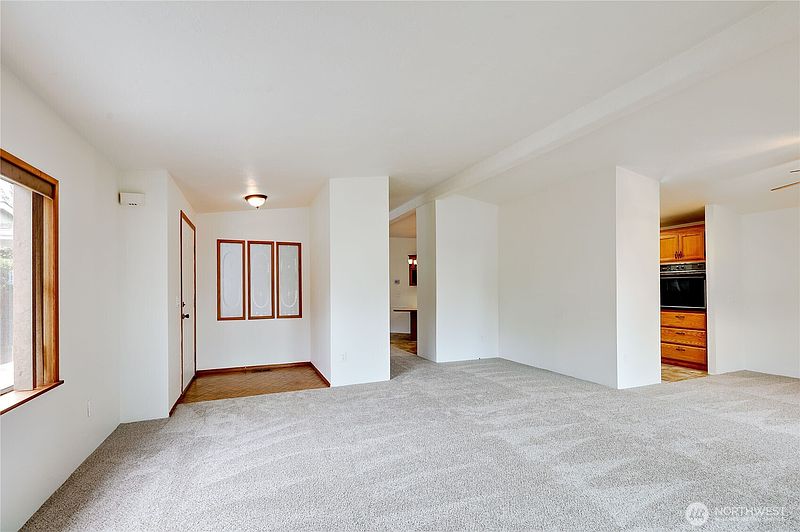 3rd image of 1754 NE Mesford Road #32
