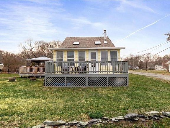 4th image of 26 Pier Rd