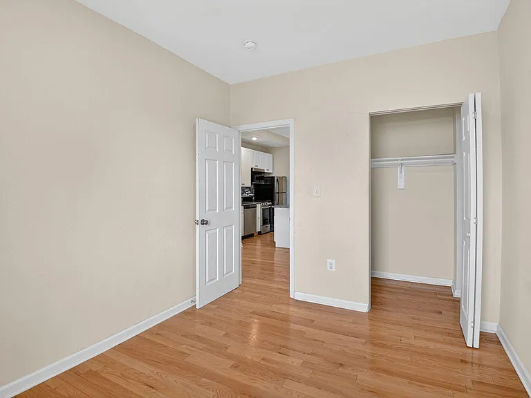 1648 Park Rd NW #6 — Photo 10