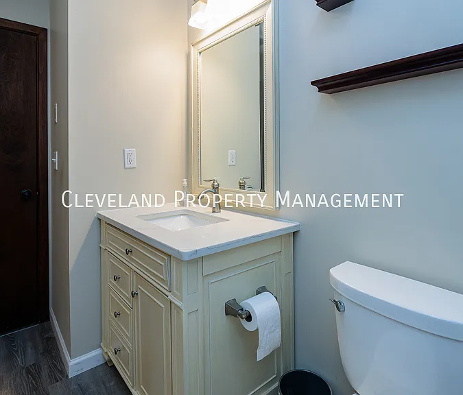 870 Robinwood Ave — Photo 21