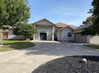 124 White Feather Trl, Del Rio, TX 78840