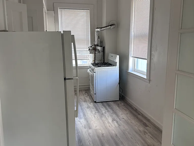 1020 Stockton St #302 — Photo 5