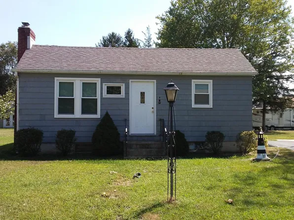 4 Henderson Ave, Egg Harbor City, NJ 08215