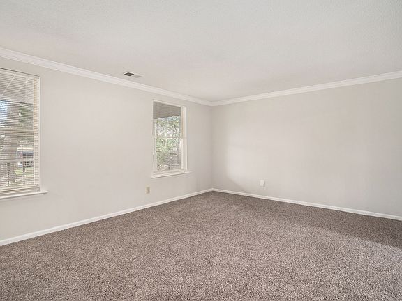 3rd image of 7115 Bluff Wood Cv