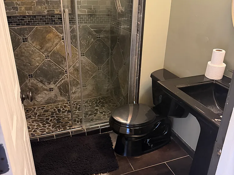 905 Hanna Place Ct — Photo 8