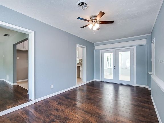 4th image of 5222 Balboa Dr