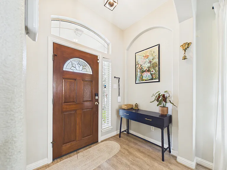 10216 Wind Cave Trl — Photo 4