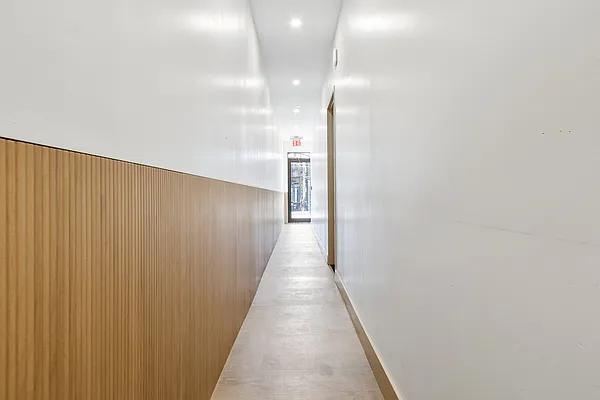 Rented by Skyhigh Realty NYC LLC | media 38