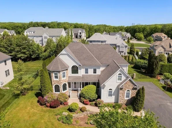 21 Coach Rd, North Attleboro, MA 02760