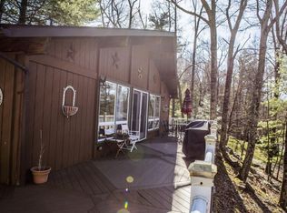 206 Alpine Lake Rd, Henryville, PA 18332