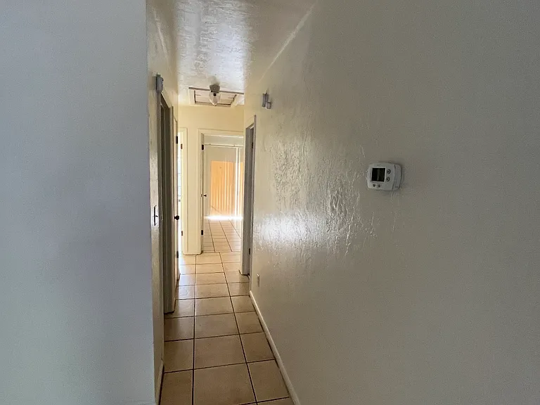 3625 SW 29th Ter #C — Photo 5