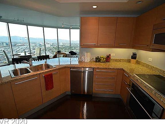 4th image of 322 Karen Ave Unit 4407