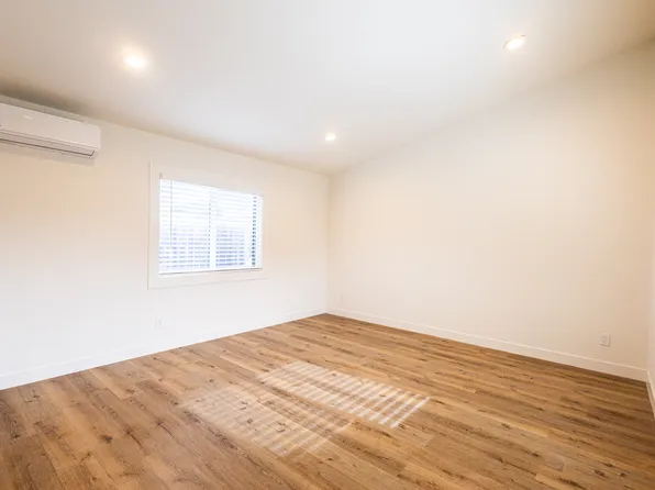 5523 W 119th Pl, Inglewood, CA 90304