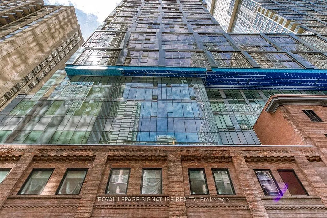 Building Photo - 15 Mercer St S #1706