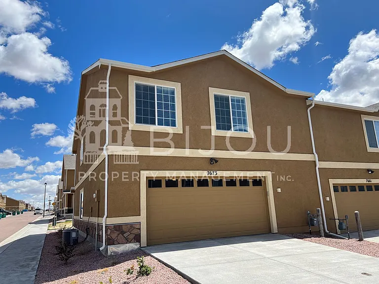7673 Silver Larch Point — Photo 24