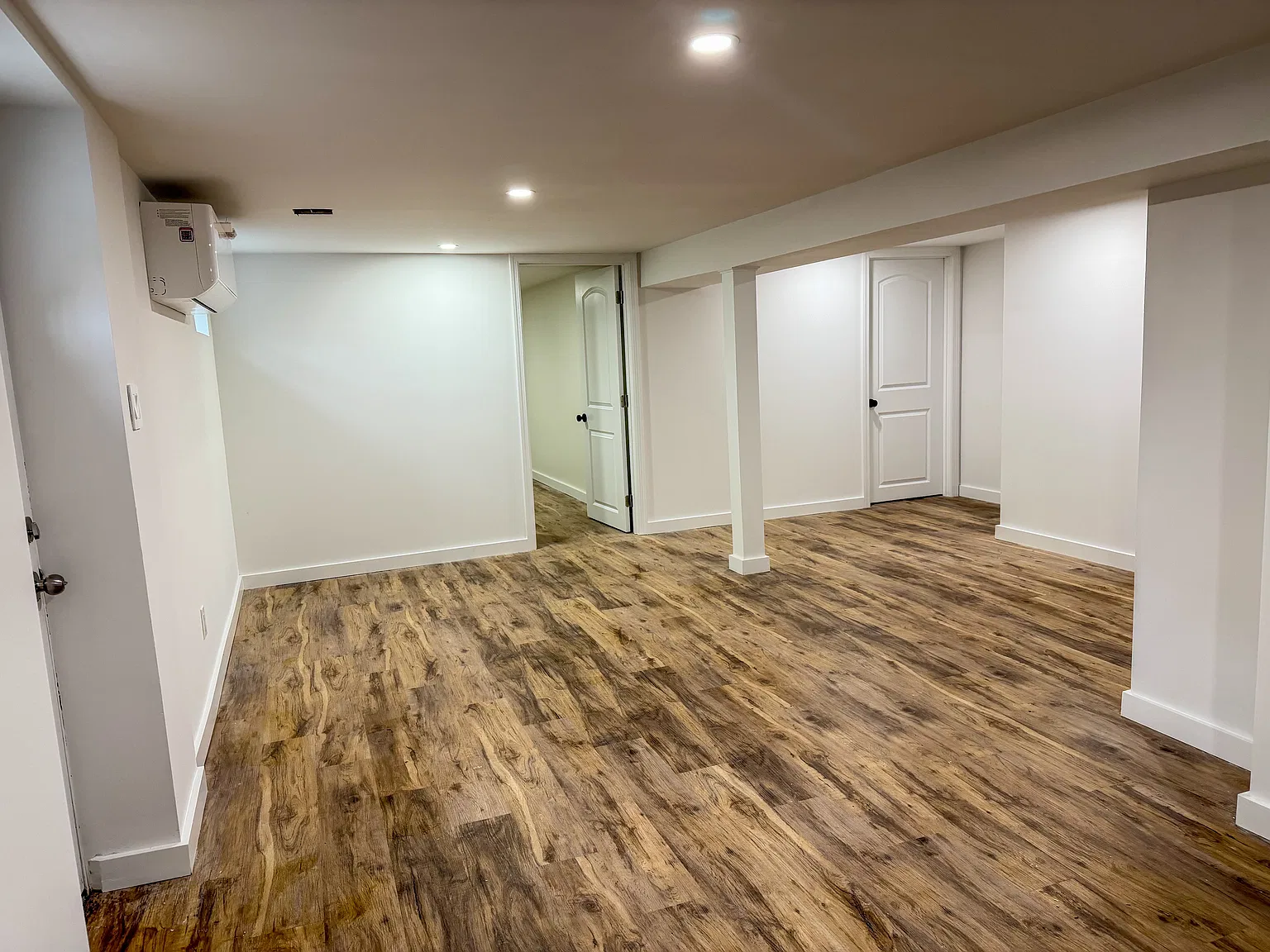 2 bed, 2200 sqft, $2,500 — Photo 3