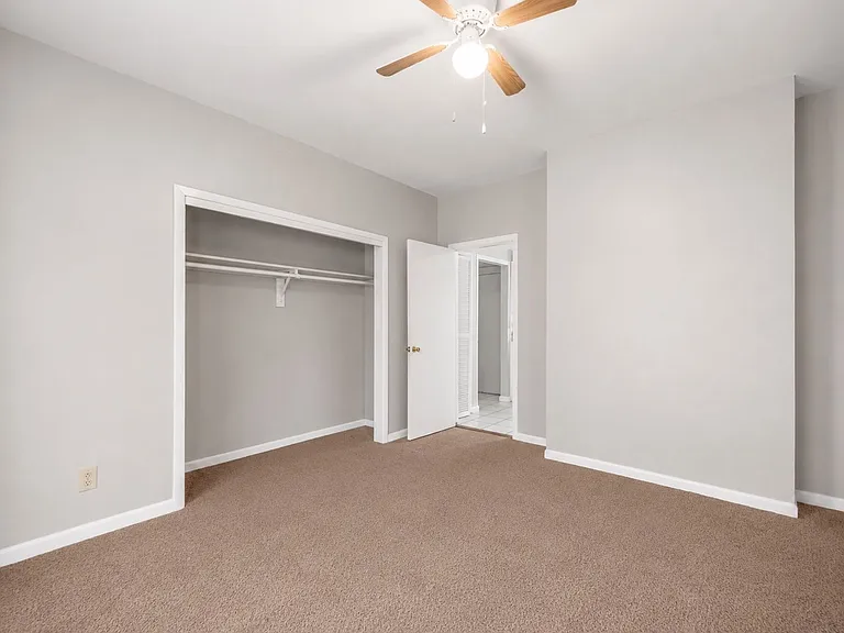 227 E Northwood Ave — Photo 15