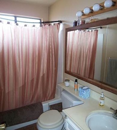 3rd image of 11626 Alveo Way