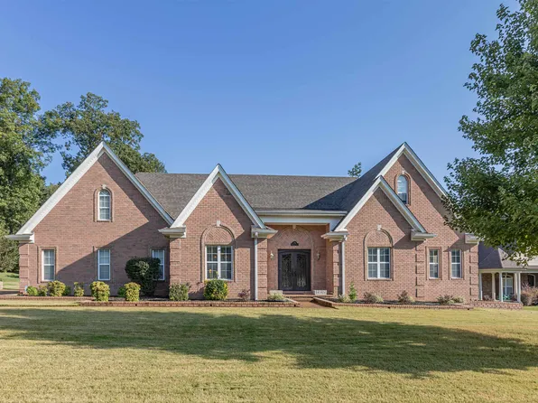 175 Woodwind Cv, Eads, TN 38028