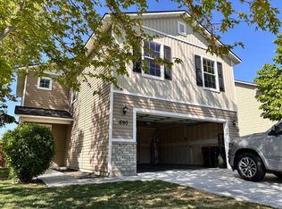 690 W Ramsbrook St, Meridian, ID 83646