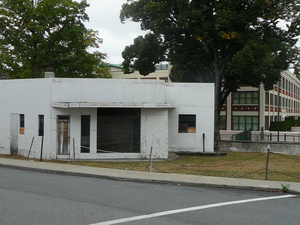1st image of 85 Yonkers Avenue