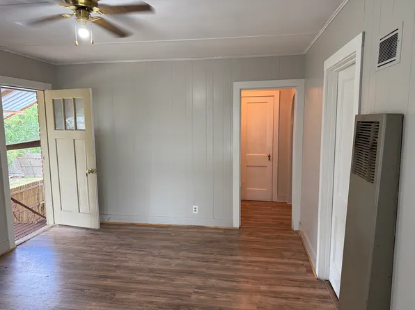 807 Tennessee St #B, Graham, TX 76450