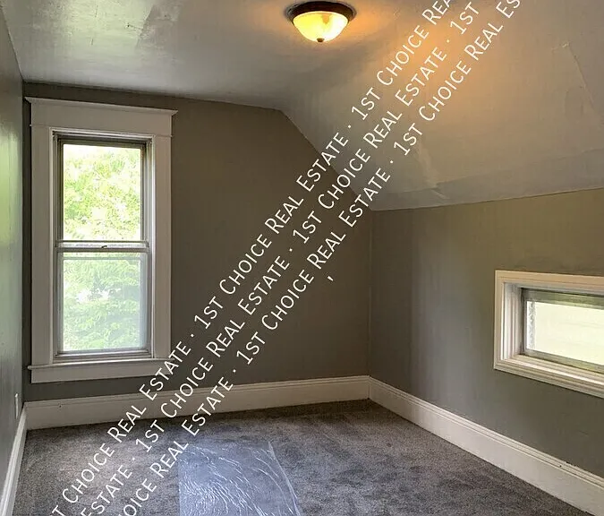 208 S Bingham St — Photo 9