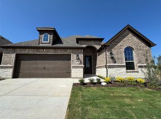 5920 Carmona Trl, Fort Worth, TX 76123
