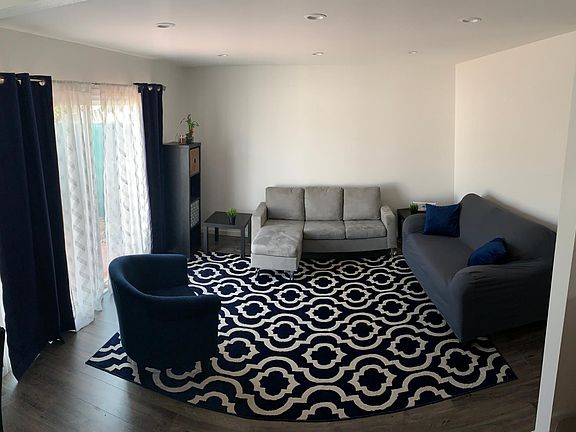 5th image of 3216 J St