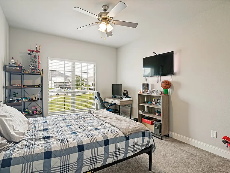 439 Cyprus Grove Dr — Photo 4