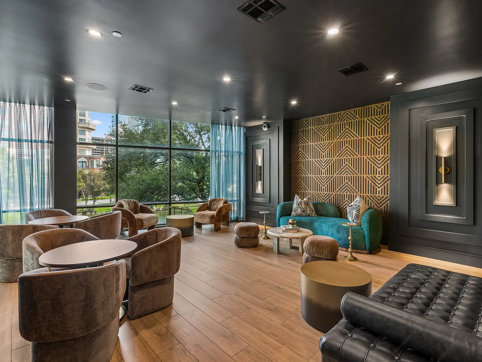Broadstone Post Oak — Photo 4