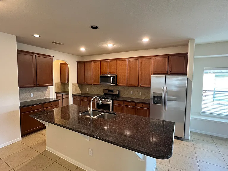 25411 Lisburn Dr — Photo 8