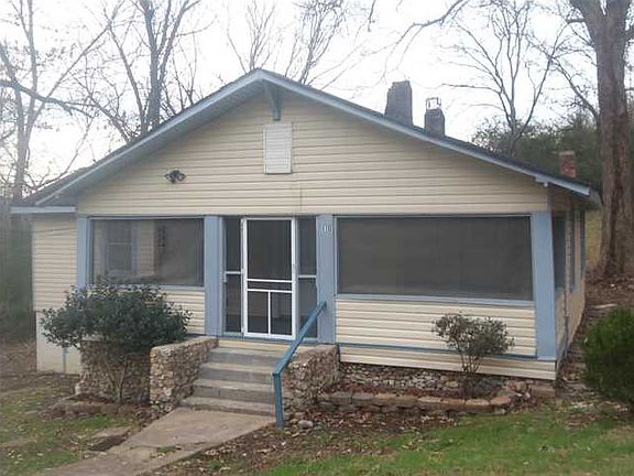 2nd image of 110 Miller Ave