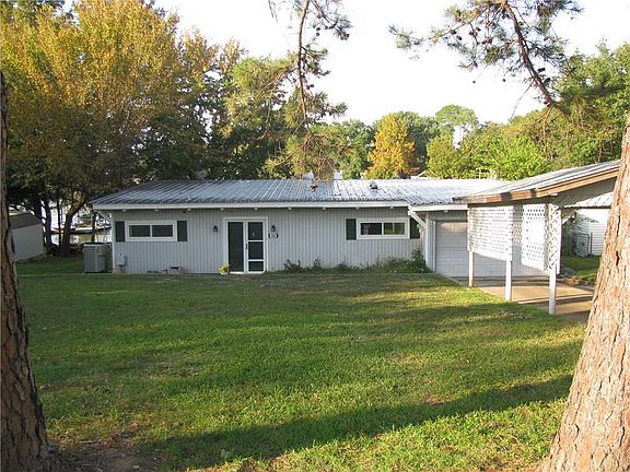4th image of 148 Sunset Dr