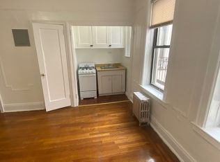 31-29 30th St #1F, Astoria, NY 11106