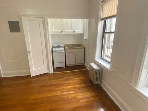 31-29 30th Street image 1 of 3