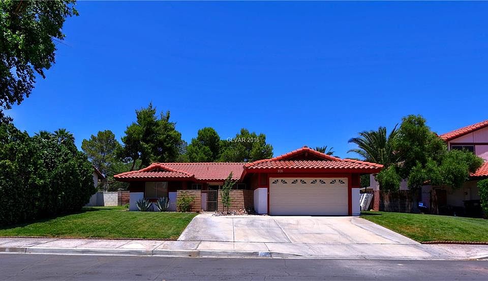 1st image of 926 Pescados Dr