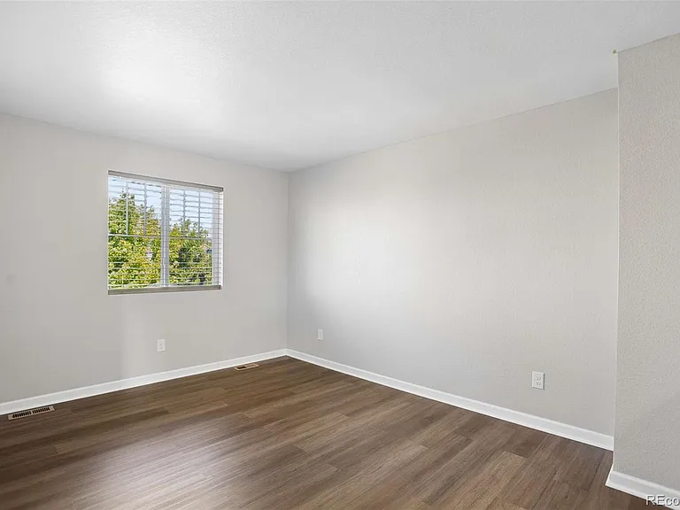 92 Homestead Way — Photo 21