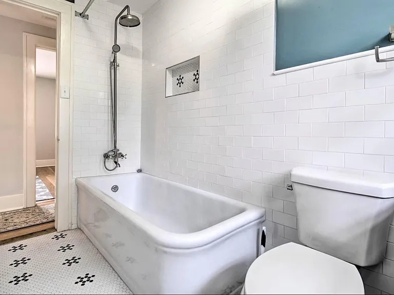 55 Edgemont Rd — Photo 38