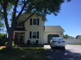 23 Cimarron Way, Latham, NY 12110