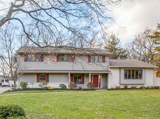 14 Renee Ct, Edison, NJ 08820