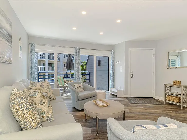 2400 N Beach Rd #17 — Photo 13