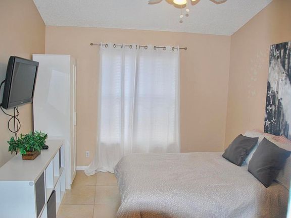 4th image of 1451 Waterway Cove Dr
