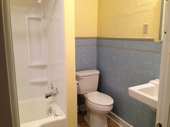 4th image of 1236 W 5th St