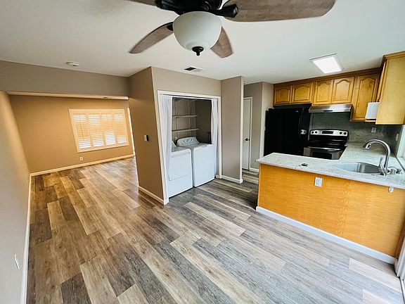 4th image of 460 Don Correlli Ct
