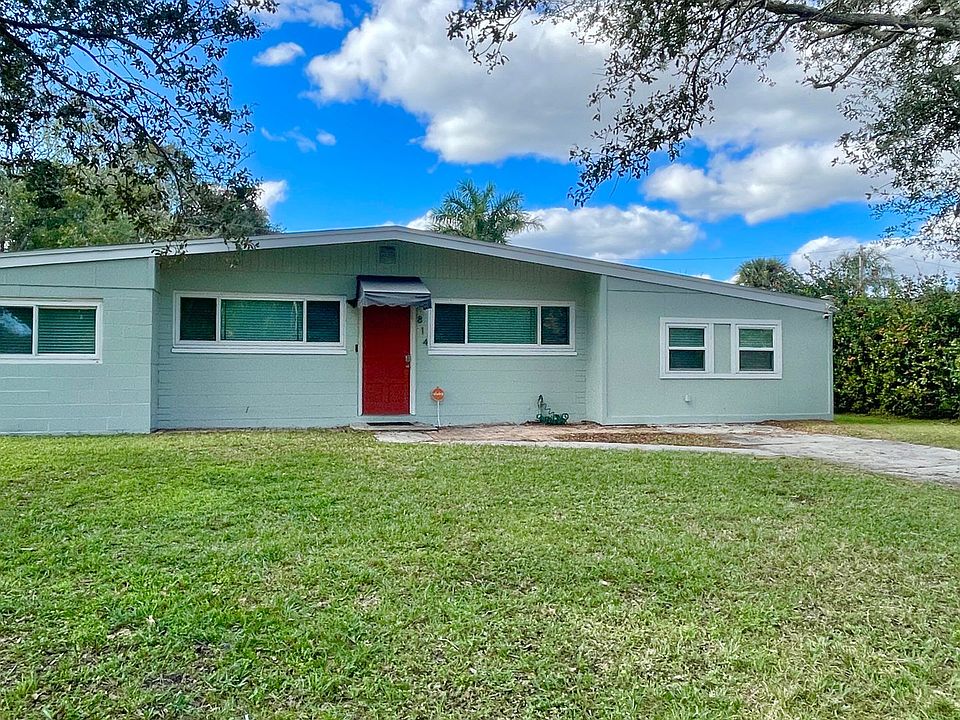 1st image of 814 Glenmore Cir